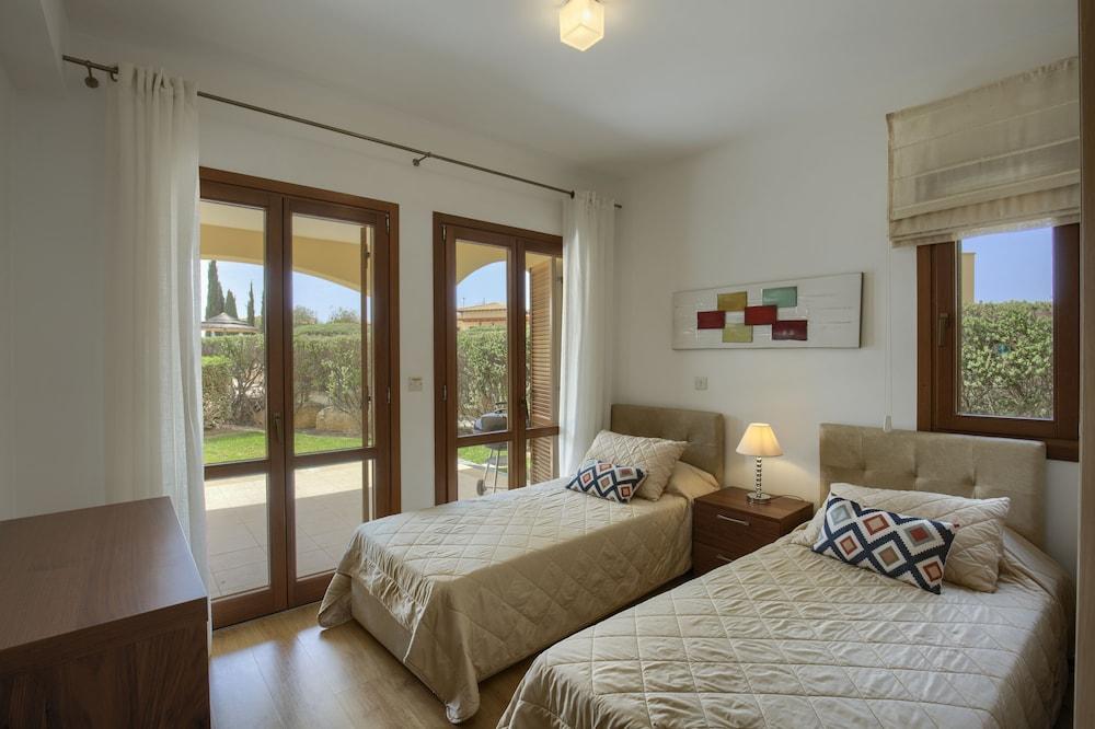Aphrodite Hills Holiday Residences Экстерьер фото