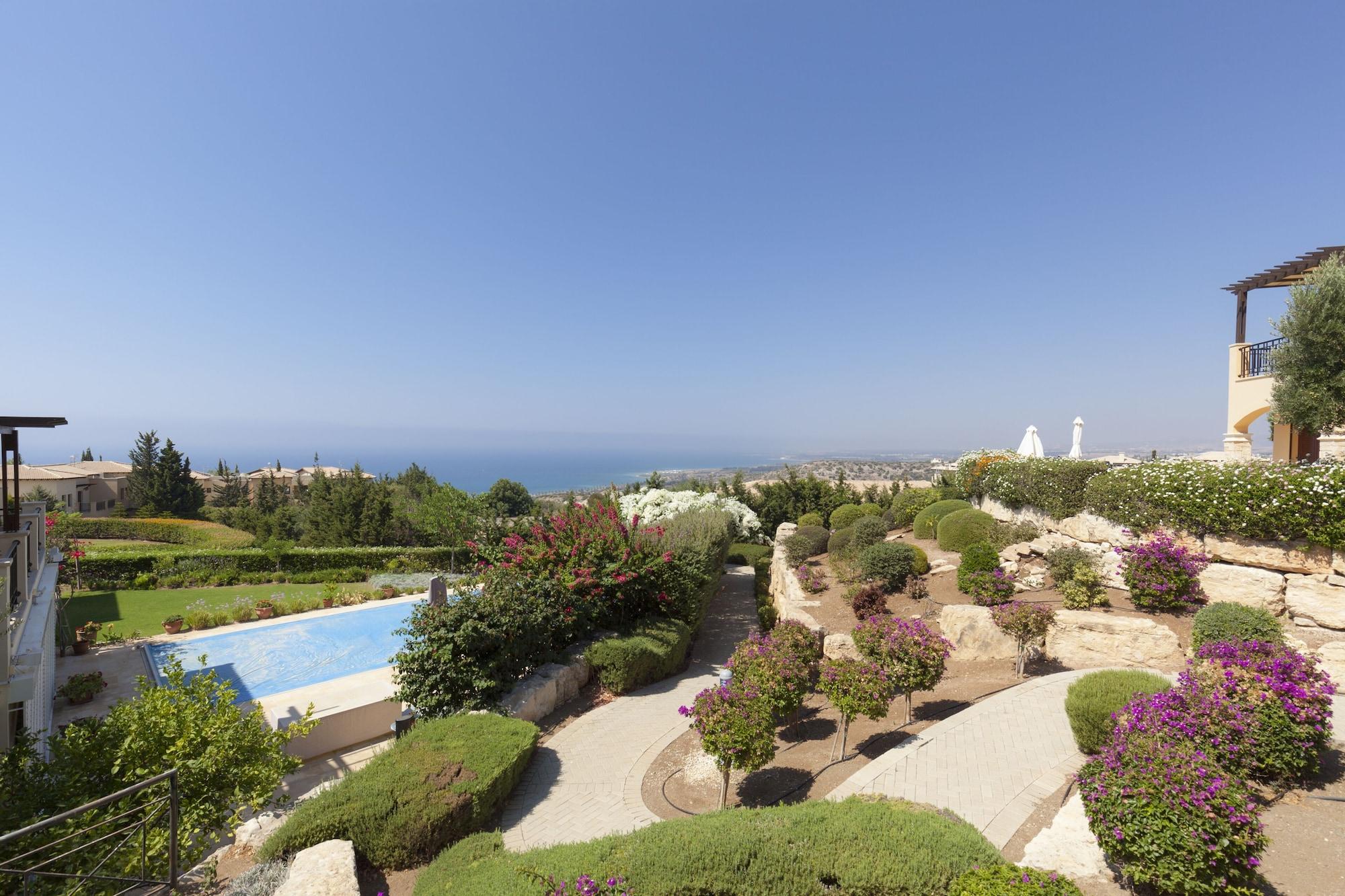Aphrodite Hills Holiday Residences Экстерьер фото