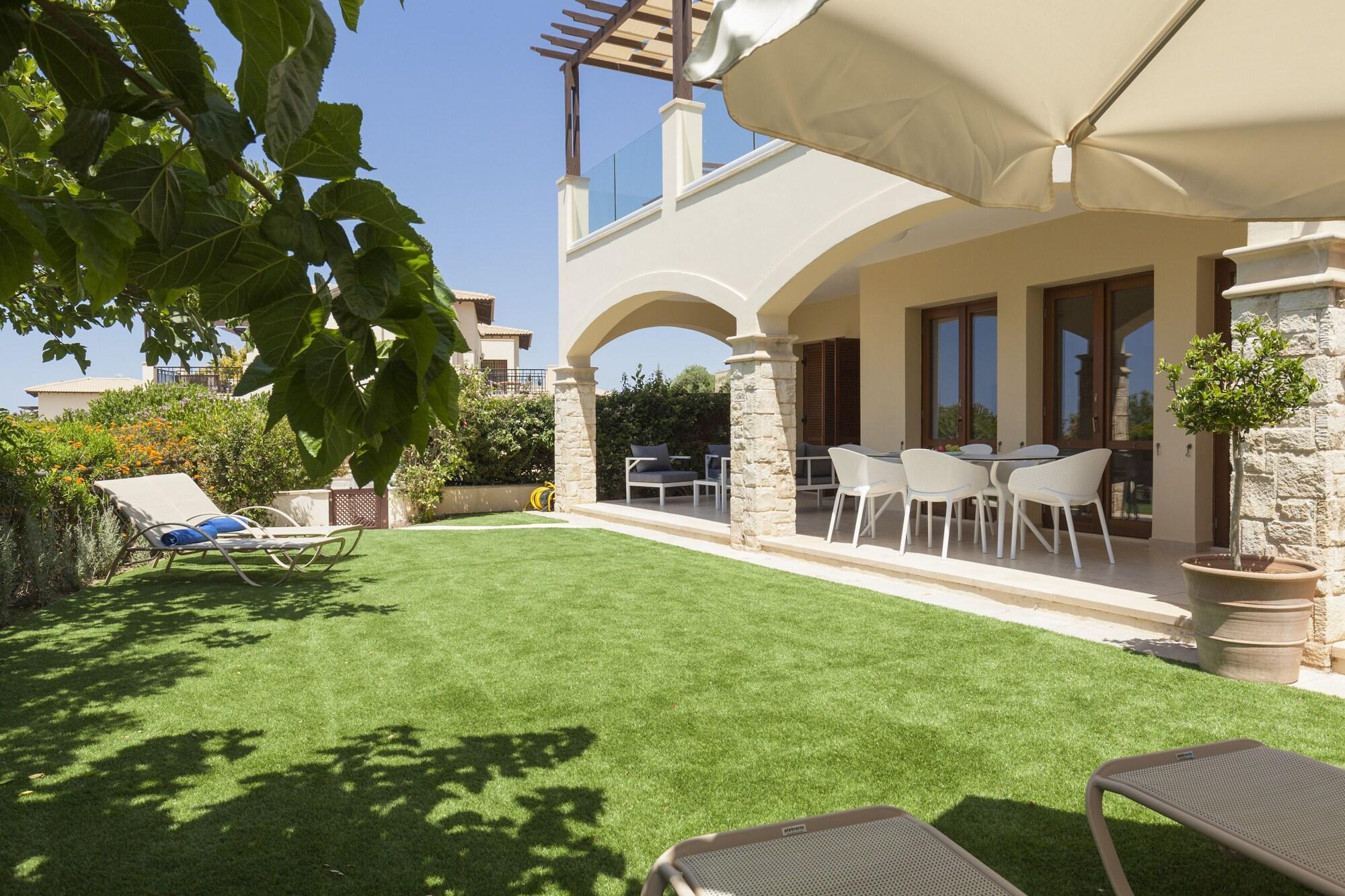 Aphrodite Hills Holiday Residences Экстерьер фото
