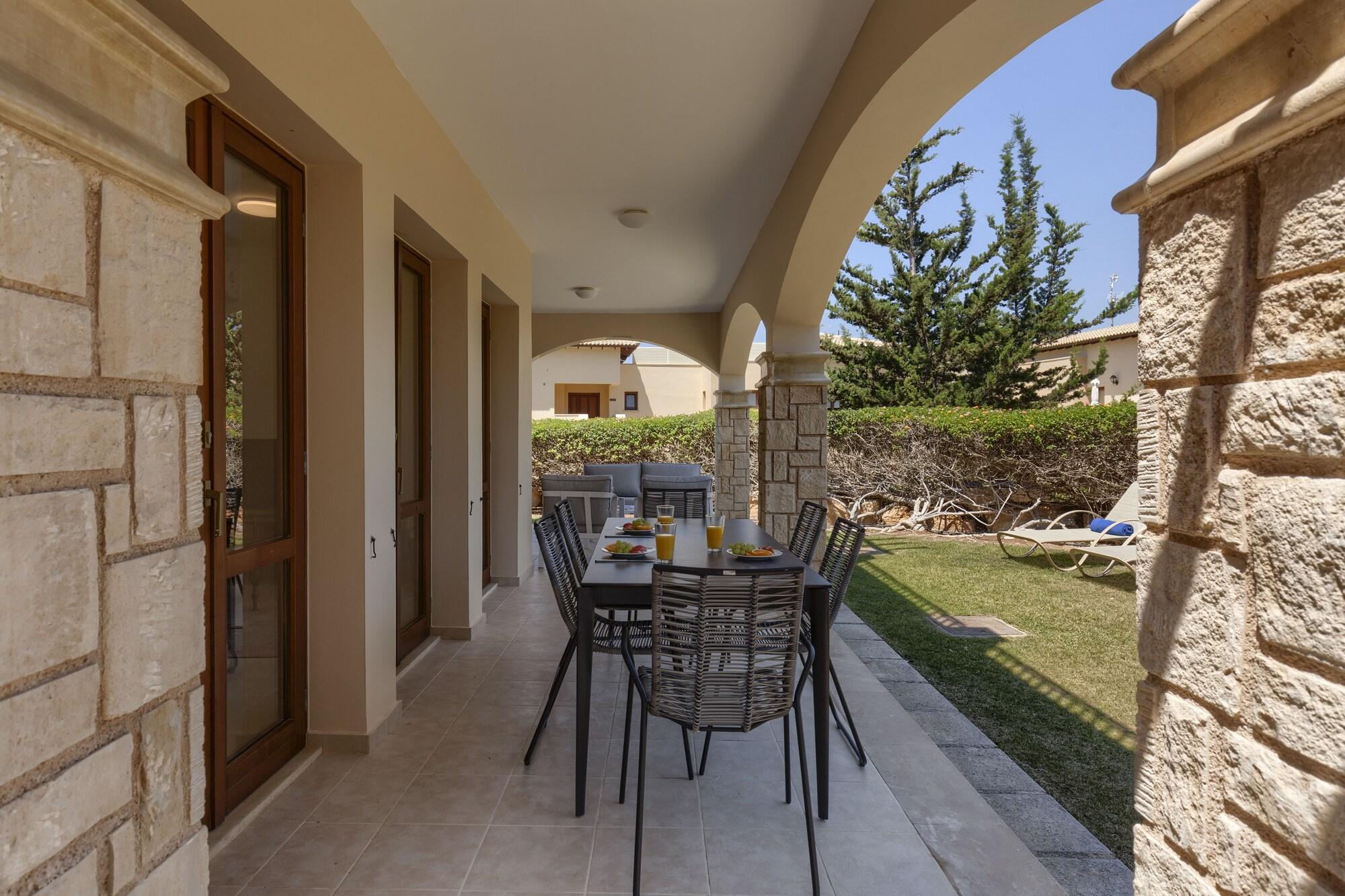 Aphrodite Hills Holiday Residences Экстерьер фото