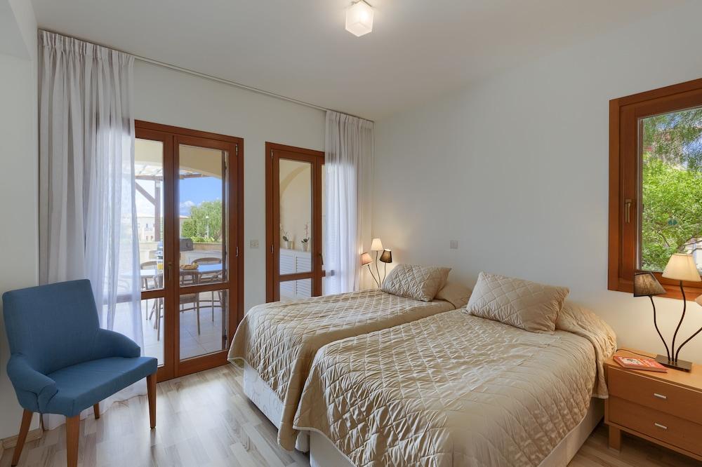 Aphrodite Hills Holiday Residences Экстерьер фото